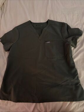 Figs Catarina One Pocket Scrub Top - Moss